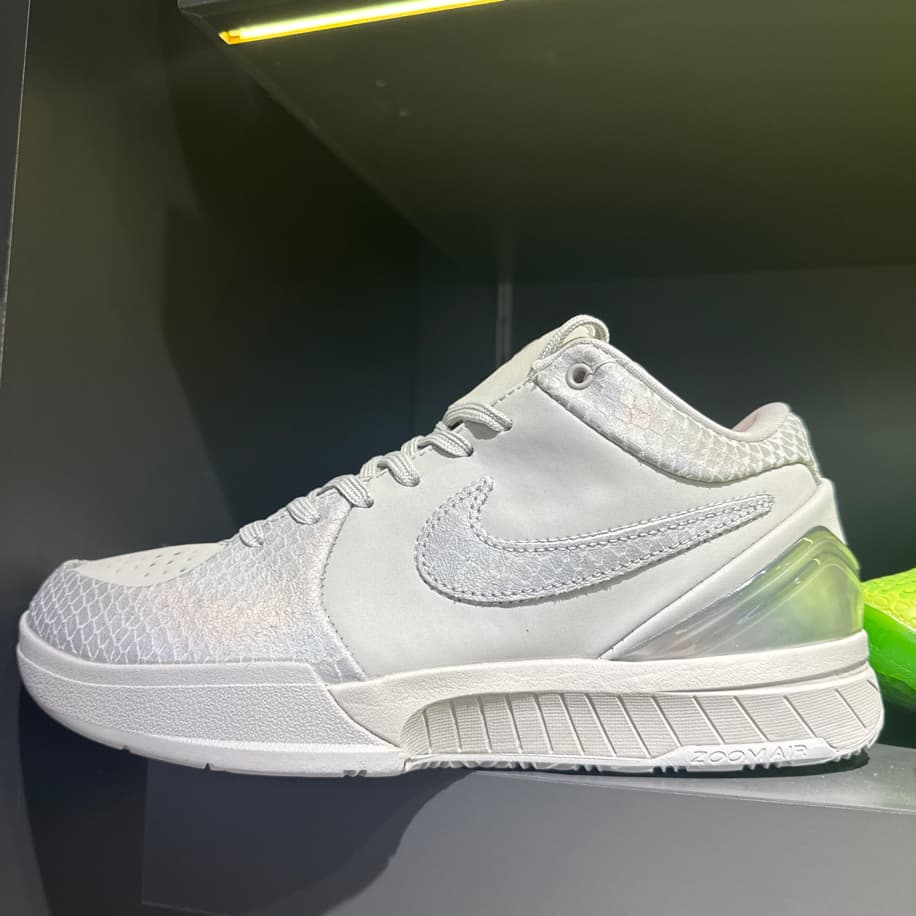 Kobe 4